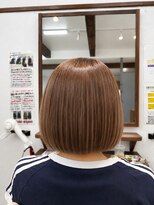 ポム(Pom)&nbsp;ミニボブと艶ベージュで大人可愛く変身計画