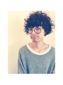 柔らかな印象のユニセックスパーマ。