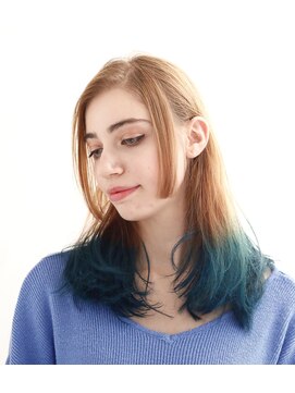 カムデンタウン(Camden Town) 新提案!姫カットぶるーWaterlooロング