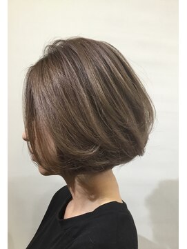 シャンティ 札幌駅前店(Shanti) ◇◆外国人風アッシュ系透け感前下がりボブ◆◇　  【小笠原諒】