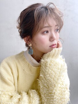 アイティー バイ アルバム 中野店(IT by ALBUM) ゆるっとおだんごヘア_イヤリングカラーくびれミディ_28391