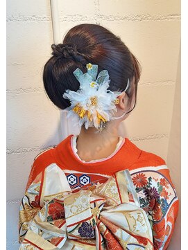 パリスパート2 振袖 清楚な和風ヘアスタイル