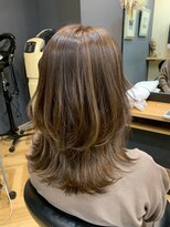 アルター(aL ter)&nbsp;ベージュカラー×ハイライトカラー