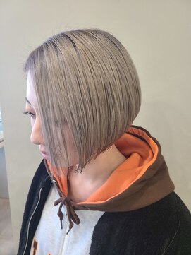 アマラス(Amorous) ショートボブ