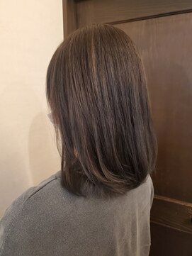 ロア ミオ 仙台駅前(Loa mio) グレージュ