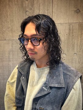 ビンゴ(BINGO) 1630ウェットスタイルツイストスパイラルパーマセンターパート