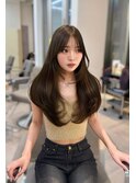 アンバーブラウン前髪アンブレラカラーこなれミディイメチェン