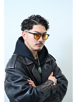 チルチェア 池袋(CHILL CHAIR) ローフェード×スパイラルパーマ <池袋> <理容室> <バーバー>