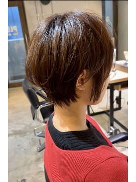 プラグ ヘアーデザイン 大名店(PLUG hair design) ショートボブ/ショートヘア/脱白髪染め/白髪ぼかし/髪質改善
