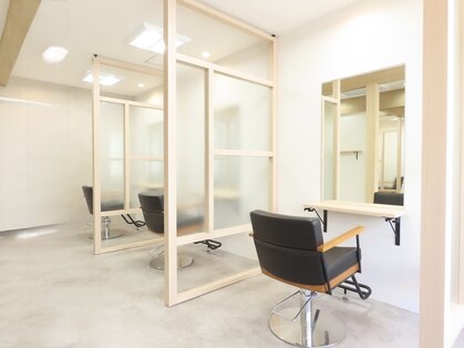 イエロー 新浦安店(YeLLOW)の写真