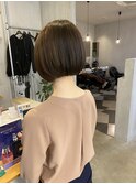 艶感ブラウン丸みボブ