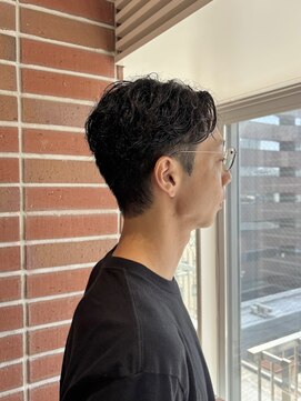 ルームヒゴバシ(room higobashi) 癖毛を活かすセンターパート