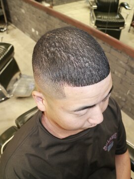 スリーセント 栄(3/cent) イージーバズ/イージーパーマ/バズ/バズフェード/フェード