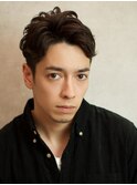 ナチュラルなくせ毛風ショート！アップバングで男らしさをプラス