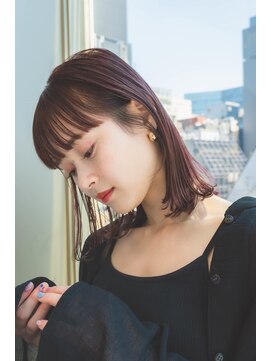 ロウ 銀座(RAW) 外ハネ　ロブ　銀座　暖色カラー　切りっぱなし　顔周りカット