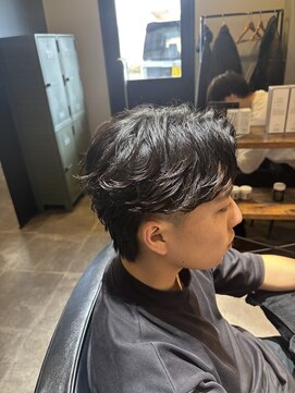 ハイプ 木更津(HYPE) 【フェザーパーマ】MEN'S/刈り上げセンターパート/木更津