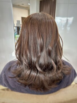 ムーア(MUA) ☆ベージュ系カラー