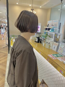 シャンプーボーイ セントラル 博多(SHAMPOO BOY central) 大人ショートボブ