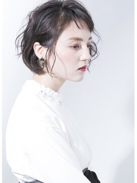 シャンプー ひろせ店(SHAMPOO) トレンドのショートバングと揺れるウェーブでカジュアル感