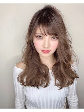 クーエフー(coo et fuu) 20代30代ナチュラル流し前髪のラフウェーブ 大人透明感カラー