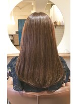 エルア(elua)&nbsp;マロンブラウンのツヤ潤ロング