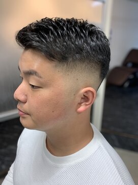 ネクサスアンドコー 浦安店(NEXUS&Co.) バーバースタイルアイロンパーマフェード[浦安]<理容室>