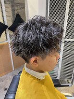 クオンヒール(QUON HEAL)&nbsp;刈り上げアップバングショートツイストスパイラル