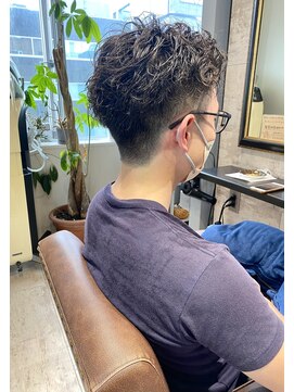 ルスキニア(Luscinia) <Lusciniaみなみ>刈り上げ×ニュアンスパーマ