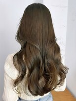 アイティー バイ アルバム 中野店(IT by ALBUM)&nbsp;カーキベージュレイヤーロングニュアンスカラー_ba491131