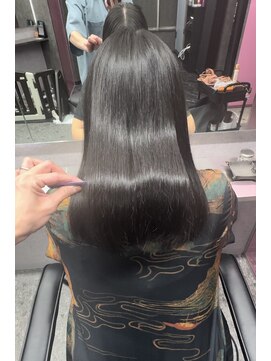 スライバイリアオオサカ(Sly By Ria OSAKA) 髪質改善ストレート【大阪】【梅田】