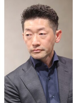 ミルトニア(MILTONIA) 40代50代ツーブロックオールバックパーマビジネス刈り上げ