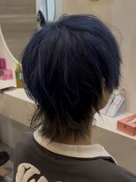 ラビス クローバー(Lovis clover) ブルー×逆インナーウルフカット