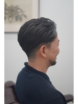 オブヘアーギンザ(Of HAIR GINZA) カット パーマ フェード シェービング ヘッドスパ