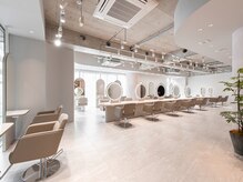 アグノス 青山(Agnos)の雰囲気（自然光差し込む広々空間＆隣りが気になりにくいゆったり設計☆）