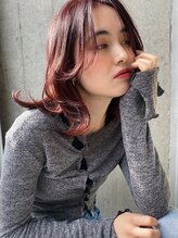 ラダ(Lada) 【LadA 城本英恵】 雰囲気のあるミディアムスタイル