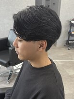 リオールバイニアウ(RE:ALL by Niau)&nbsp;メンズセンターパートパーマニュアンスパーマナチュラル刈り上げ