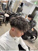メンズパーマホワイトメッシュツイストダウンバング