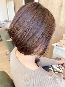 アブー(Aboo)の写真/頭皮、髪に優しいカラーで大人のお洒落！白髪ぼかしで自然な仕上がりを目指す♪