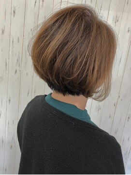 アイリー(AiRiy) 小顔に見せたい方必見。スタイルがよく見えるショートスタイル