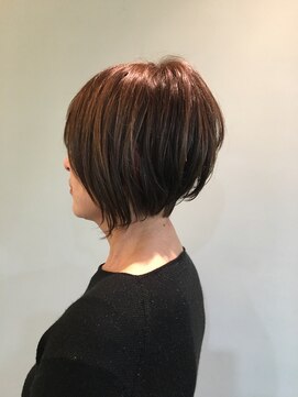 ベルーガ 女度UPふんわりショートボブ
