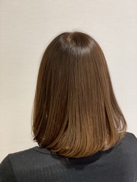 アッシュ 武蔵小杉店(Ash) シンプルボブ