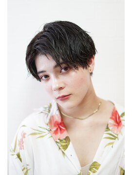 ディスオモテサンドウ 表参道(This OMOTESANDO) 小顔効果抜群!シルエットで差をつけるショートスタイル!