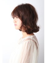 ルチナ 秦野(Lucina)&nbsp;厚めバング外はねウルフボブ［秦野/髪質改善/ヘッドスパ］
