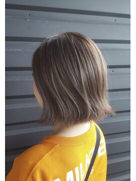 ロフト プロデュースドバイウシワカマル(loft produced by ushiwakamaru) ボブ×ナチュラルハイライト