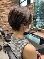 ベイショア(Bay Shore NY)&nbsp;[BayShoreNY]くびれショート×グレージュカラーマロンベージュ