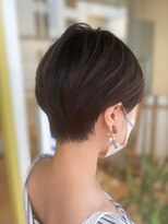 マシェリ(ma cherie)&nbsp;色々なファッションに合いやすいシンプルショートボブ