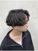 尾崎指名/波巻きパーマ×センターパート