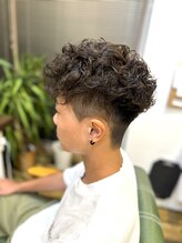 ヘアデザインメリー(hair design Merry) 前髪伸ばし中で少し足りないスペインカール