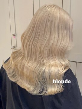 ベレーザ 渋谷(BELEZA) 14410ブリーチ&ダブルカラーホワイトブロンドハイトーンカラー