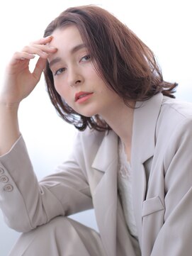 シロフイケブクロ(shirof ikebukuro) 【スズハタ　コウヘイ】外ハネボブ　アッシュブラウン